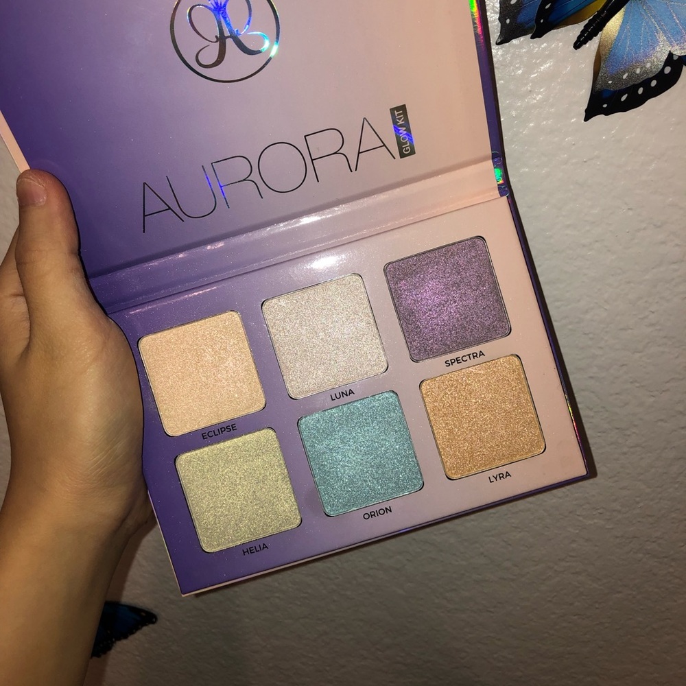 ANASTASIA glowkit in aurora